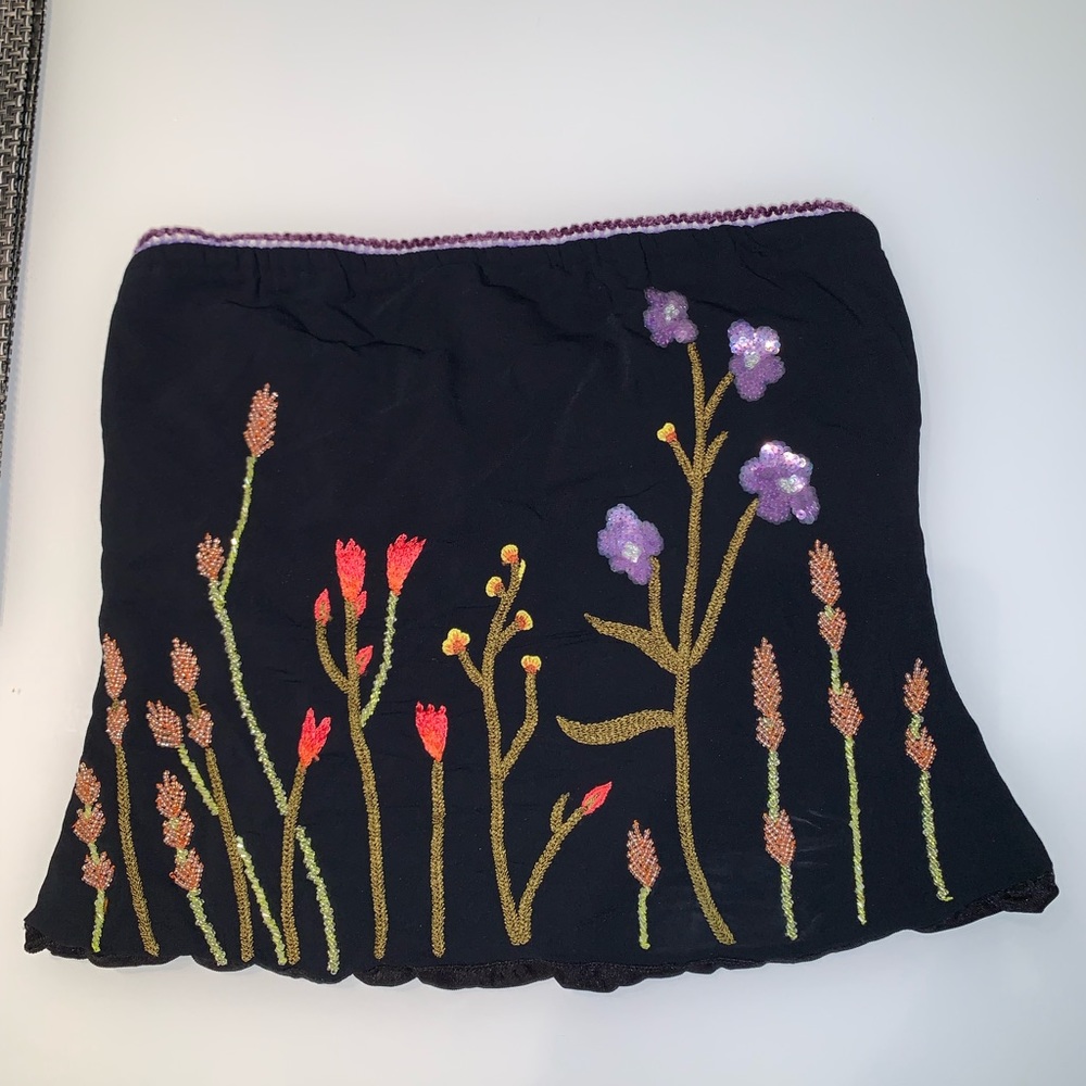 Nicole Miller Collection floral embroidered top